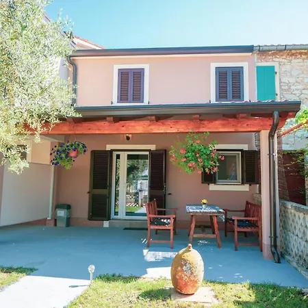 Linda Zambrattia Guest house Savudrija