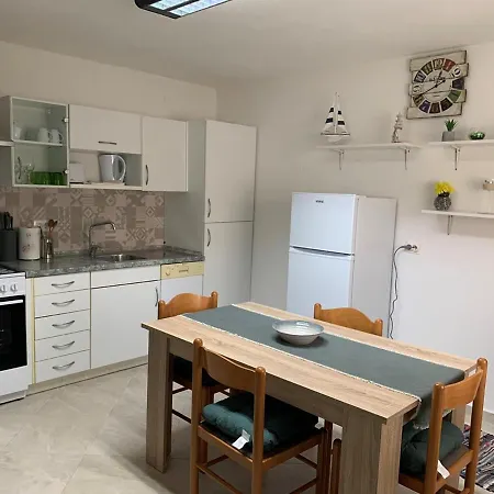 Linda Zambrattia Guest house Savudrija