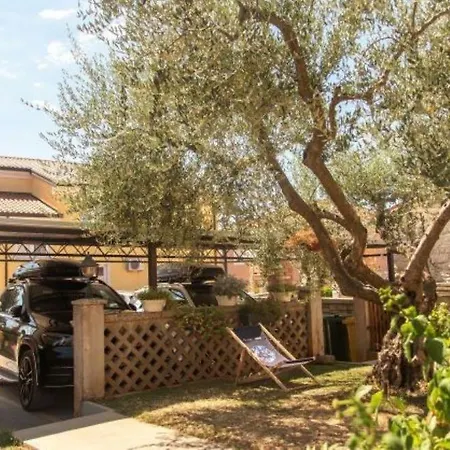 Guest house Linda Zambrattia